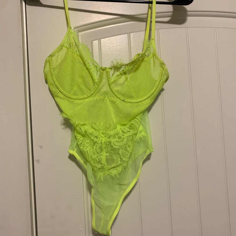 NEON GREEN BODYSUIT